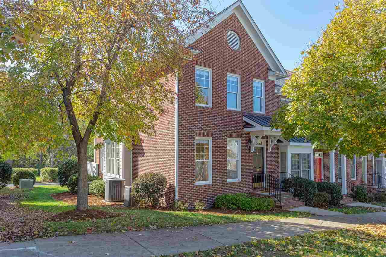 922 Edgewater Circle #922, Chapel Hill, NC 27516