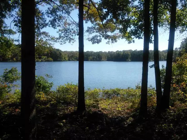 000 Crystal Cove, Yanceyville, NC 27379