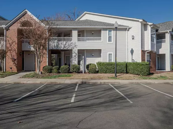 1921 Falls Landing Drive #104, Raleigh, NC 27614