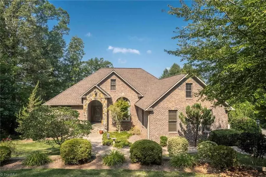 351 Club View Drive, Asheboro, NC 27205