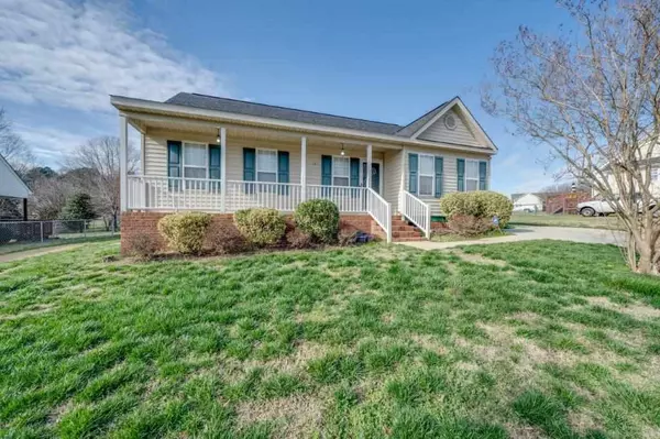 109 Kelly Lane, Clayton, NC 27520