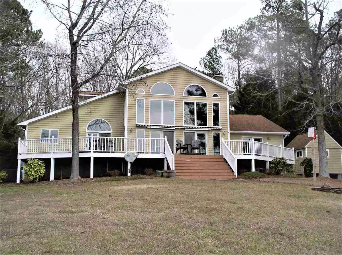 Henrico, NC 27842,152 Heron Point Lane