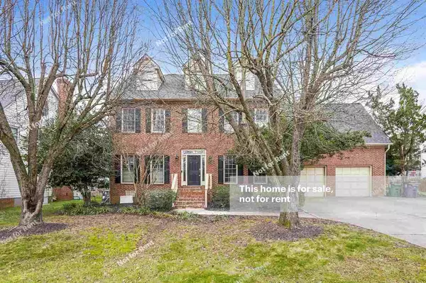 1002 E St Helena Place, Apex, NC 27502