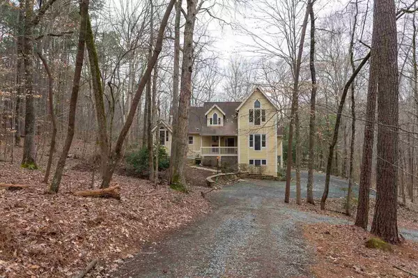 608 Sleepy Hollow Road, Chapel Hill, NC 27517