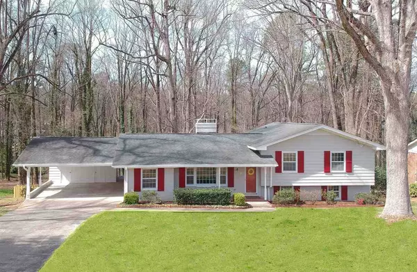 6801 Candlewood Drive, Raleigh, NC 27602