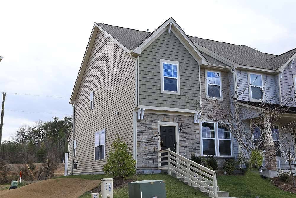 1043 Kenross Drive, Burlington, NC 27215