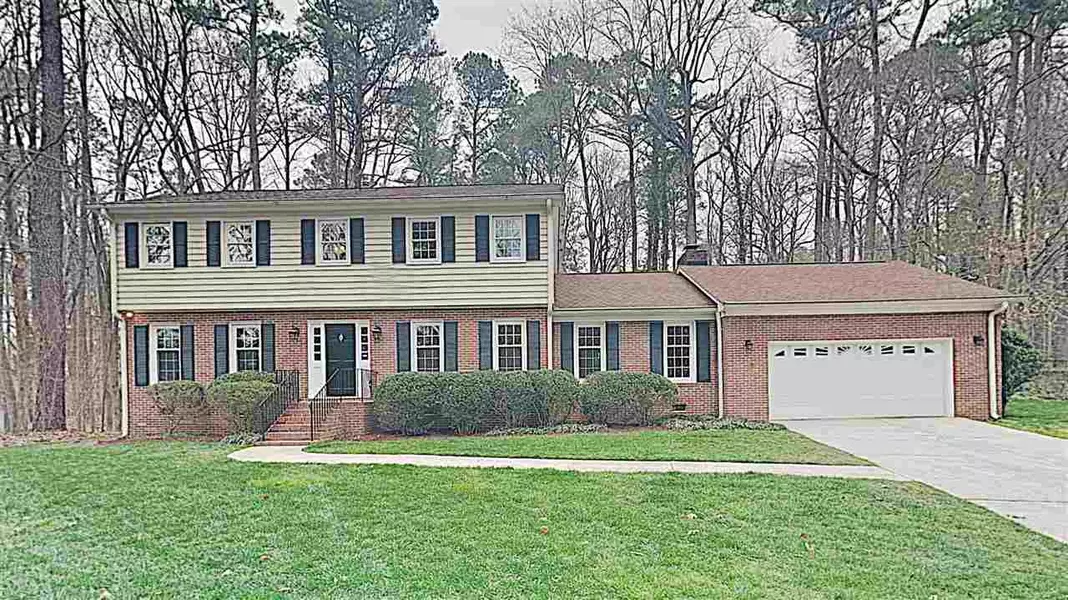 125 Fairntosh Place, Durham, NC 27712