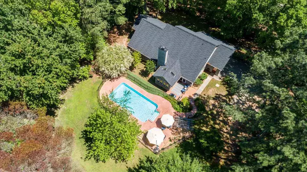 4200 Huntcliff Court, Apex, NC 27539