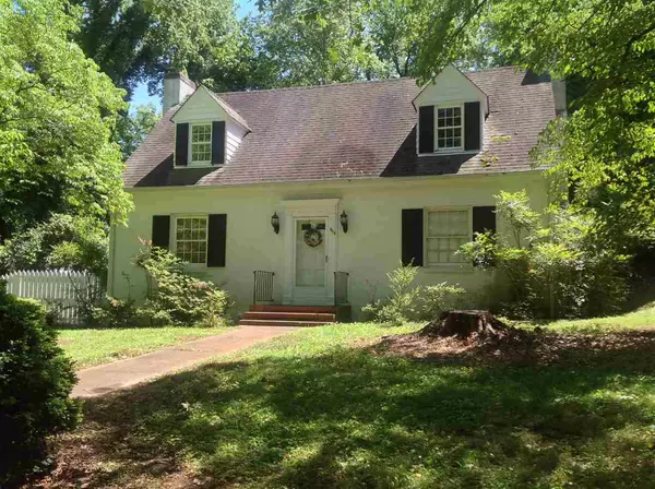 505 Mecklenburg Avenue, Chase City, VA 23924