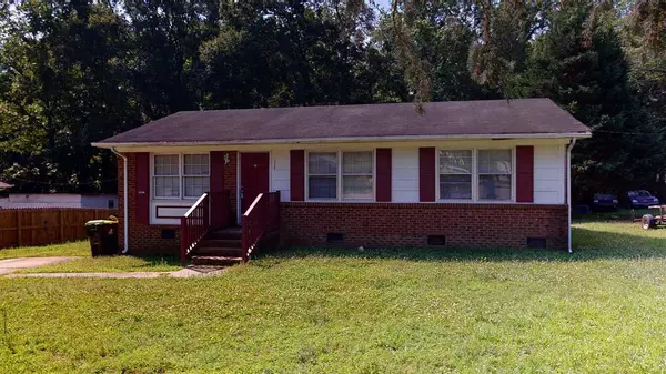 312 E Vance Street, Zebulon, NC 27597