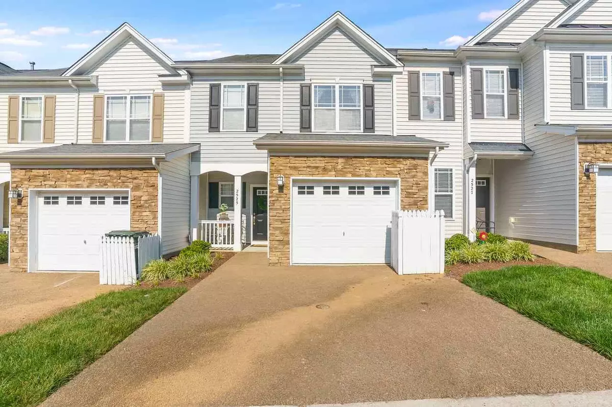 Raleigh, NC 27606,2525 Asher View Court