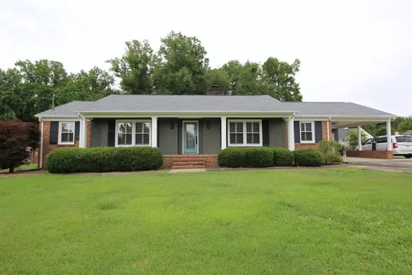 214 Pinewood Drive, Goldsboro, NC 27534