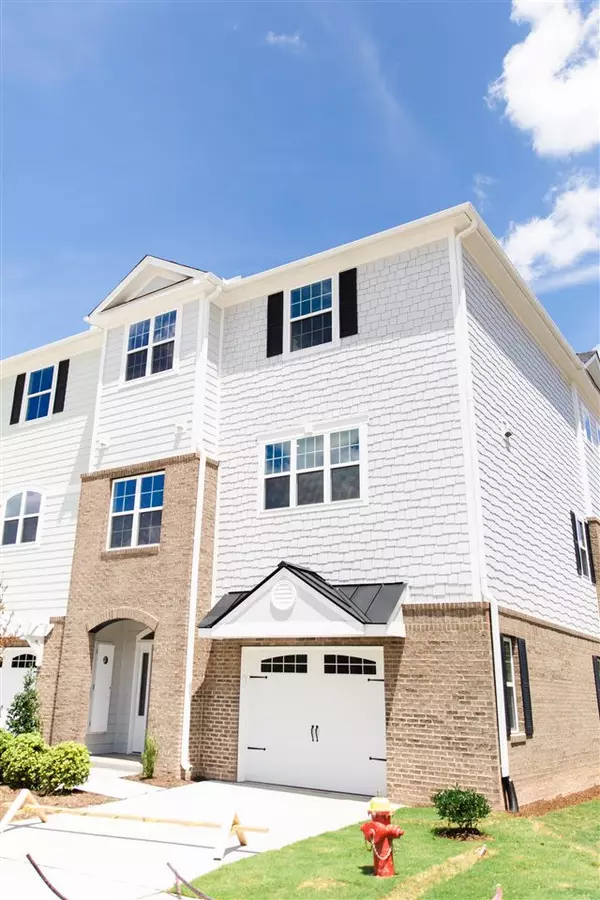 519 Gathering Park Circle #16, Cary, NC 27519