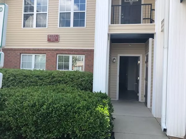 2500 Huntscroft Lane #102, Raleigh, NC 27617