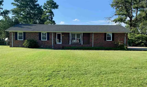 1205 N Wall Street, Benson, NC 27504