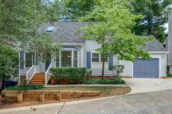 102 Lorilane Drive, Carrboro, NC 27510