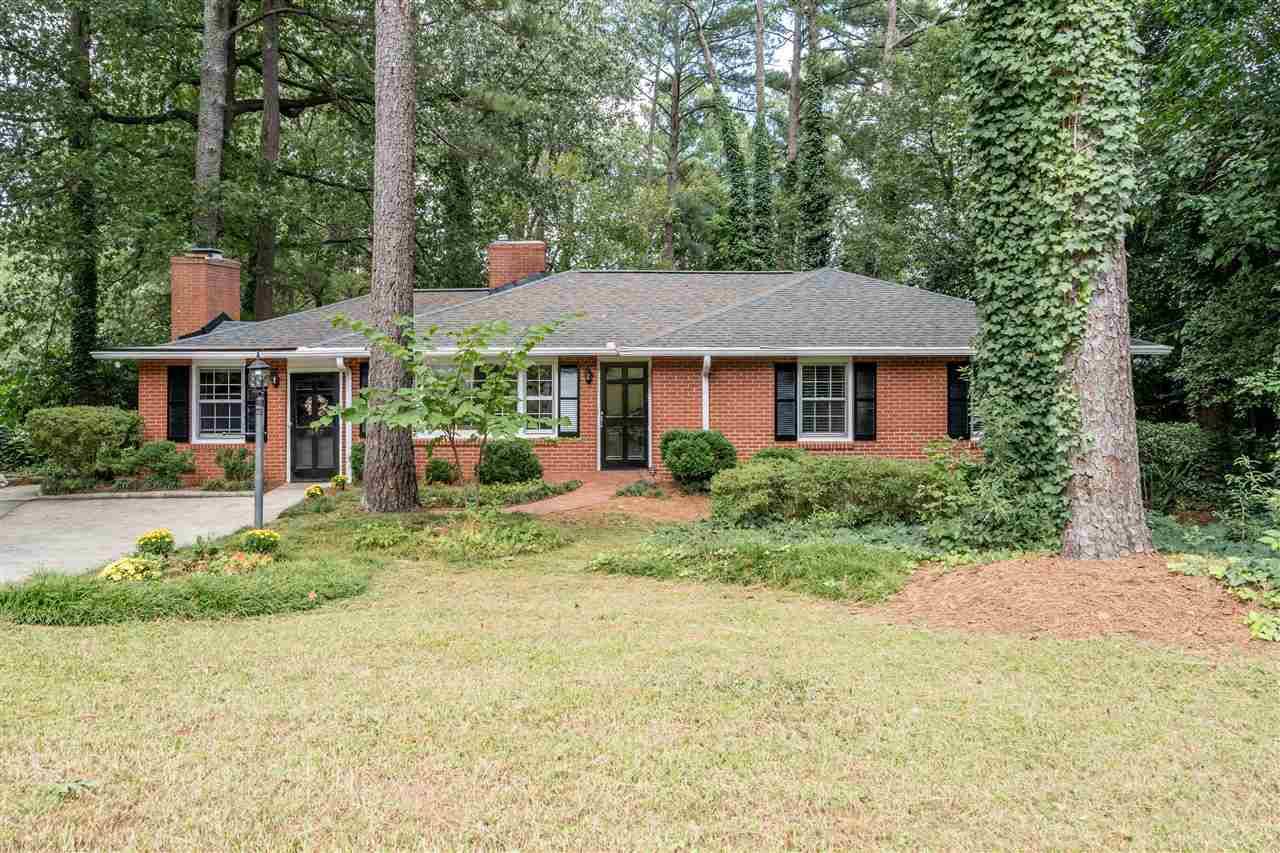 1637 Pineview Drive, Raleigh, NC 27606