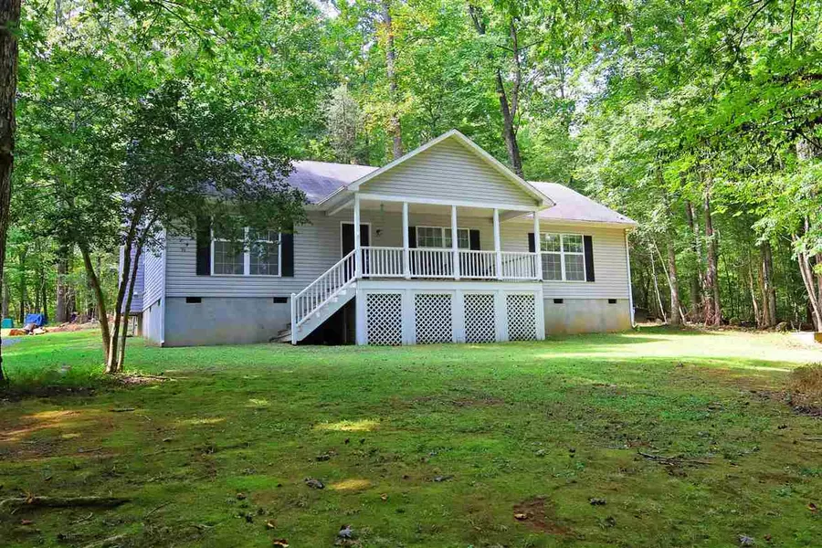 824 River Road, Pittsboro, NC 27312