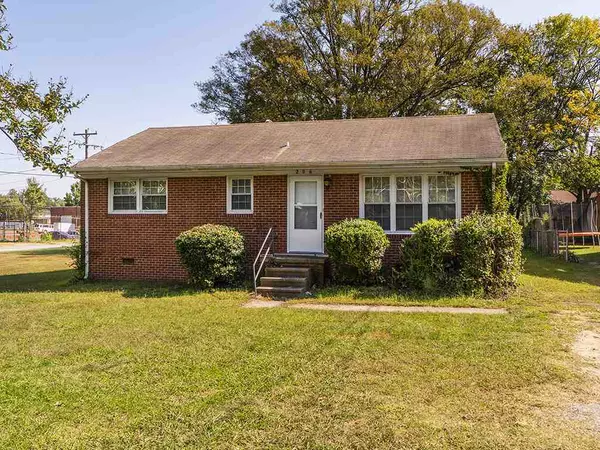 206 S Beaumont Avenue, Burlington, NC 27217