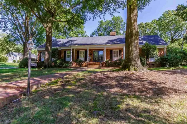 2941 Amherst Avenue, Burlington, NC 27215