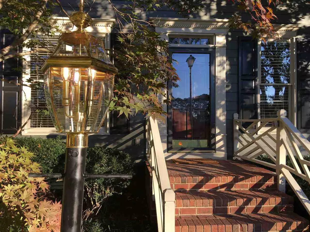 Raleigh, NC 27609,6104 Staffordshire Court