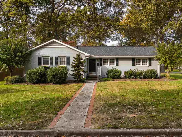 2605 Hickory Avenue, Burlington, NC 27215