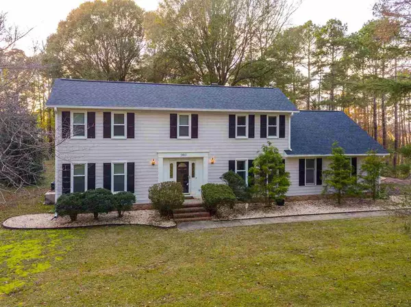 2013 Walden Way, Clayton, NC 27527