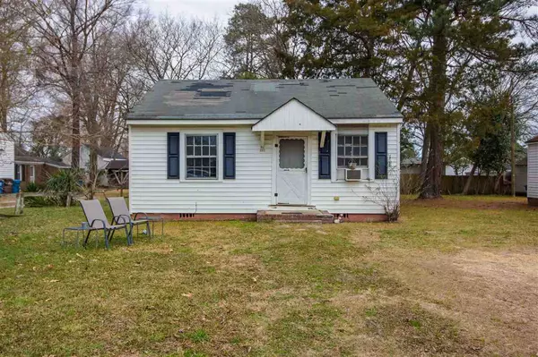 305 E Cleveland Street, Dunn, NC 28334