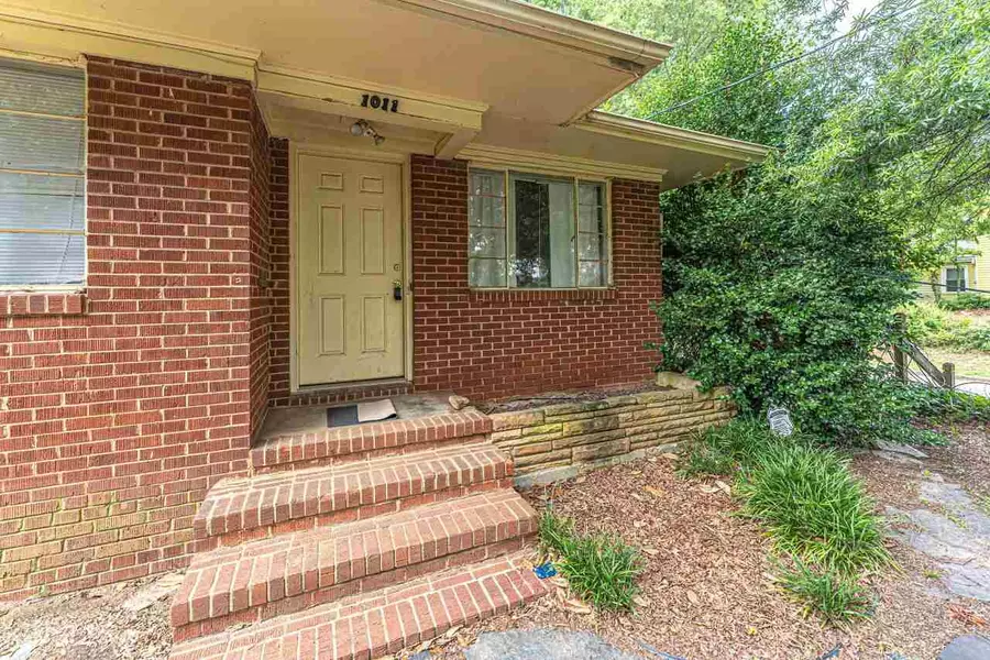 1011 Oberlin Road, Raleigh, NC 27607