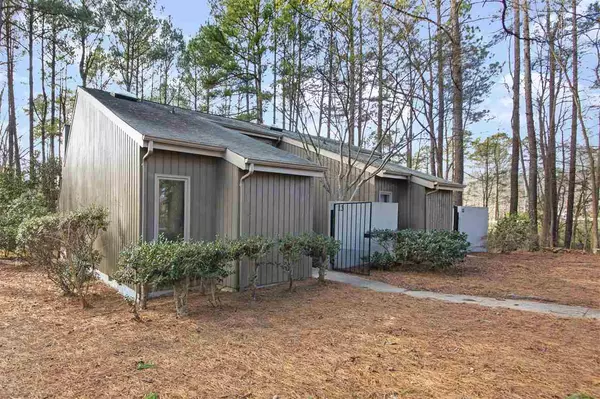 13 Vauxhall Place, Chapel Hill, NC 27517