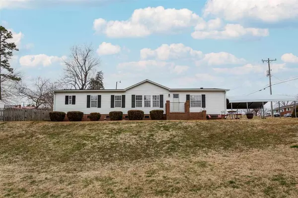 136 Pelham Street, Haw River, NC 27258