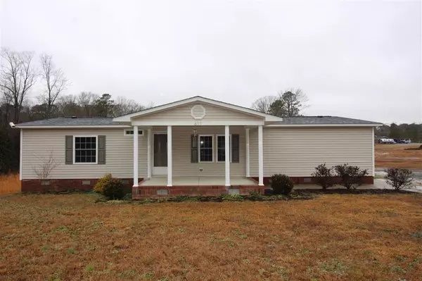 611 Tarheel Road, Benson, NC 27504