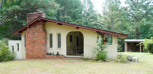 7925 Medoc Mountain Road, Hollister, NC 27844