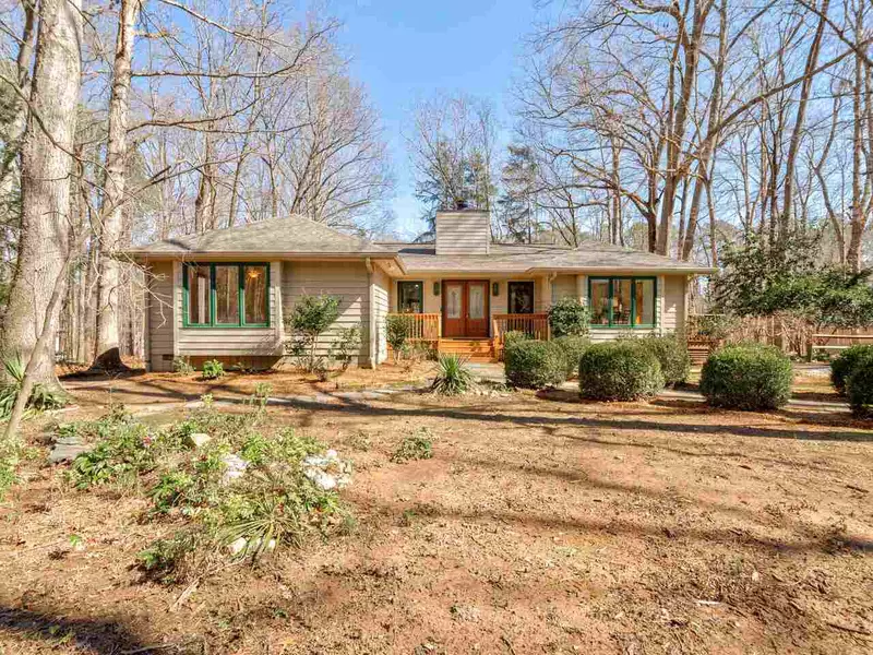 108 Oakstone Drive, Chapel Hill, NC 27514