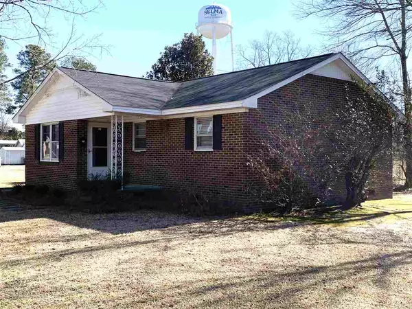 301 Poole Drive, Selma, NC 27576
