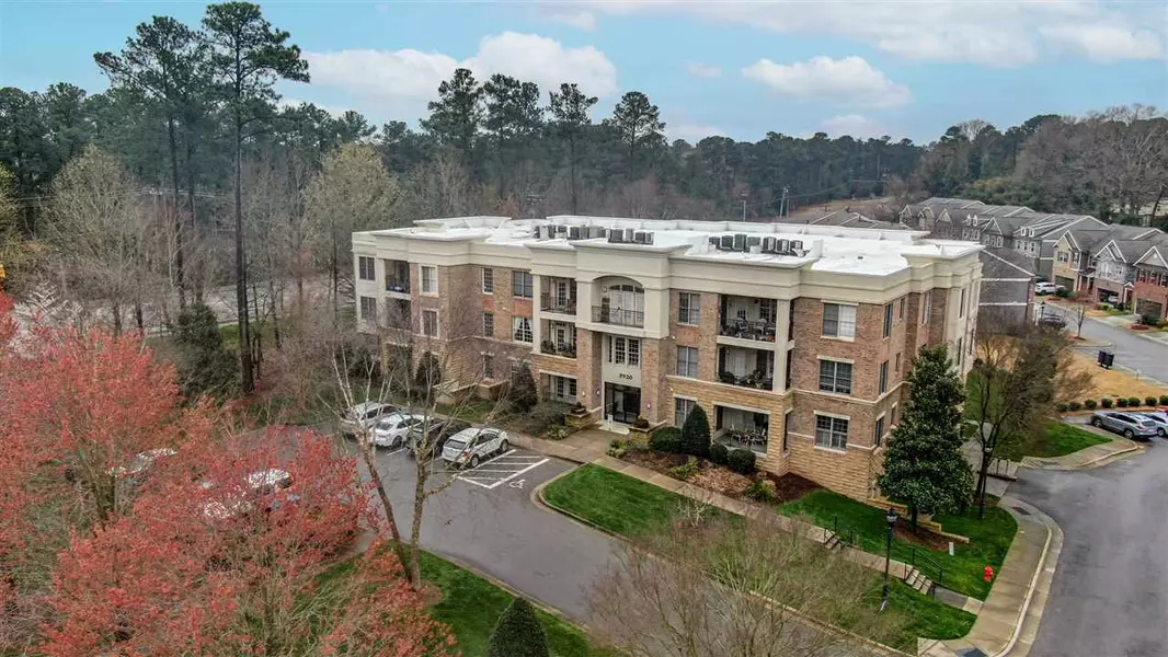 3920 Essex Garden Lane #302, Raleigh, NC 27612