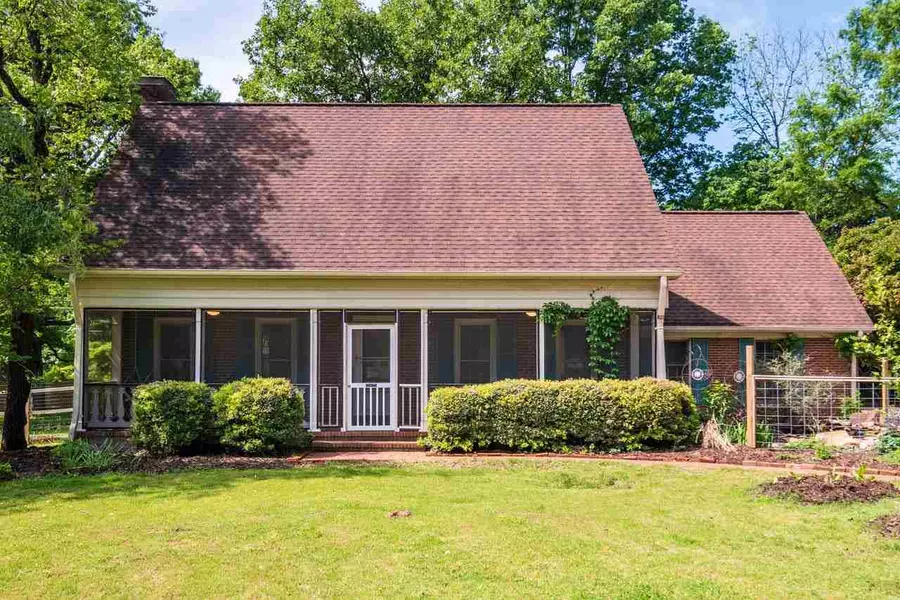 106 Cobblestone Place, Chapel Hill, NC 27516