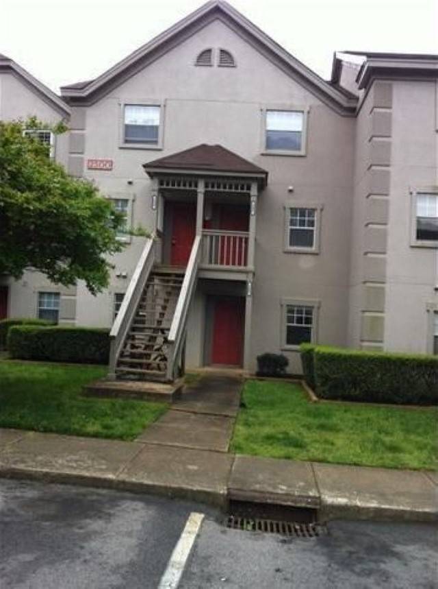 2500 Avent Ferry Road #204, Raleigh, NC 27606