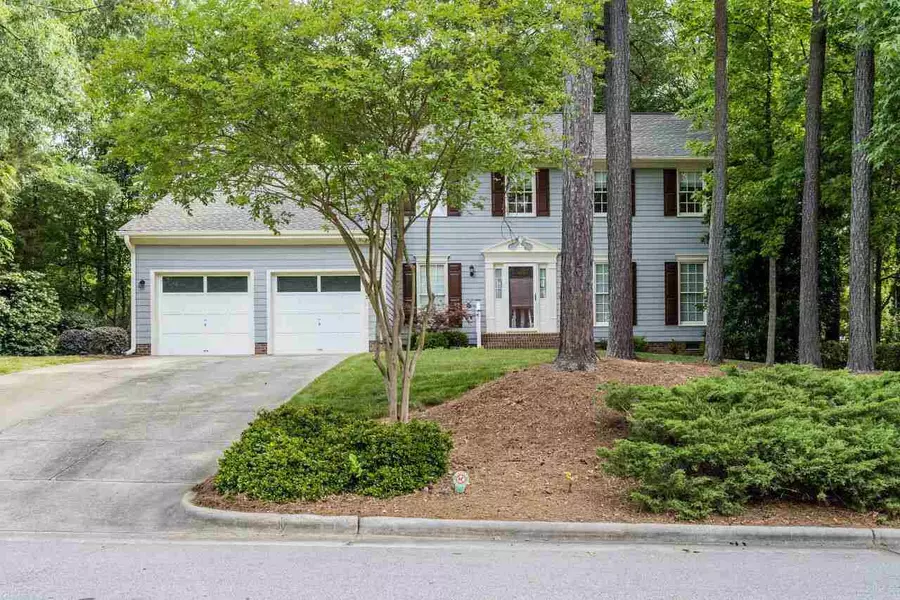 402 Heathridge Lane, Cary, NC 27513