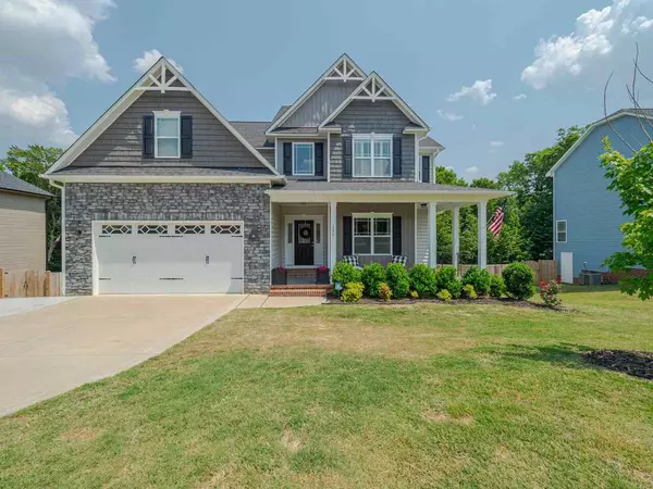 292 Summit Overlook Drive, Clayton, NC 27527