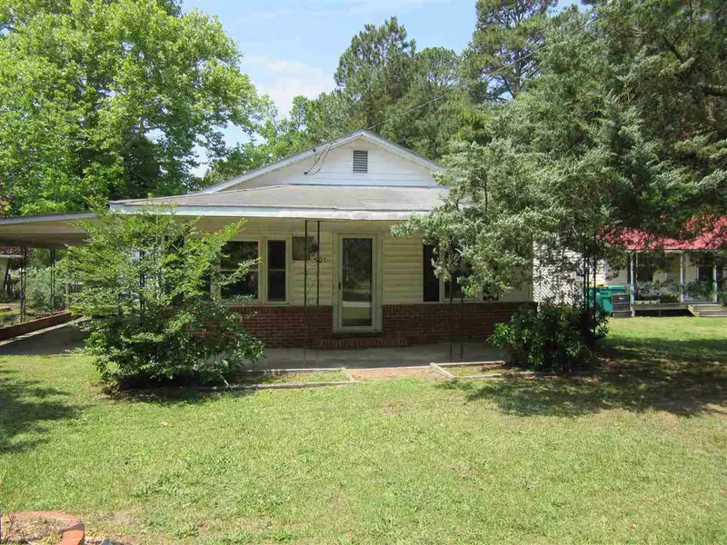 501 W Main Street, Micro, NC 27555