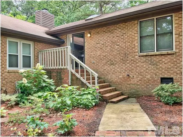 200 Woodcroft Parkway #44B, Durham, NC 27713