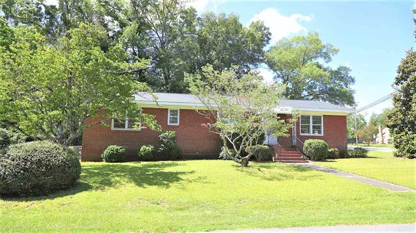 100 Pine Street, Fuquay Varina, NC 27526