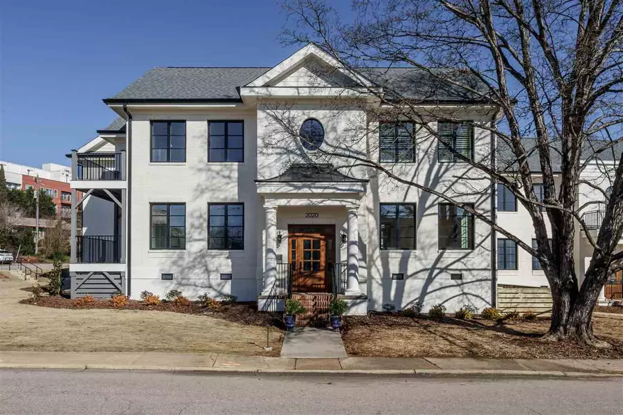 2014 Smallwood Drive #D, Raleigh, NC 27605