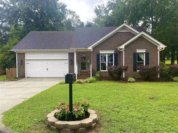 104 Oak Park Drive, Benson, NC 27504