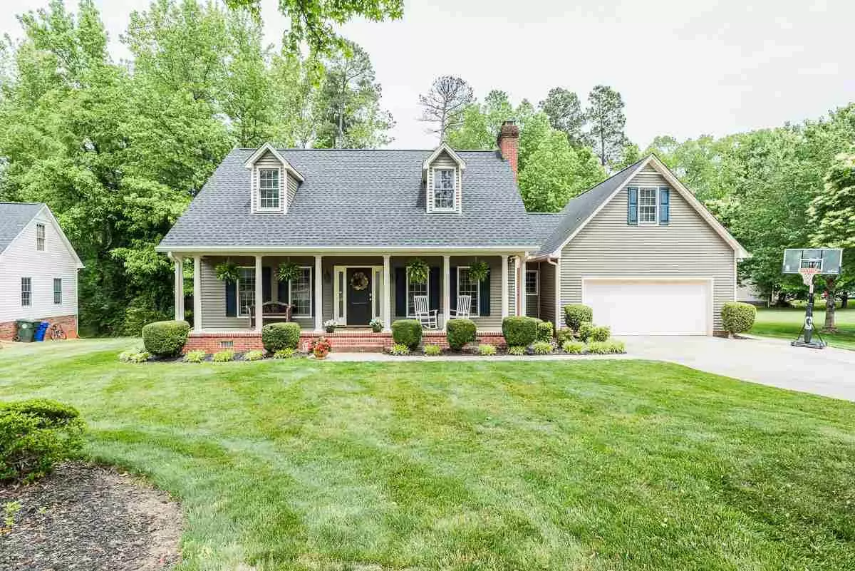 Mebane, NC 27302,402 Hill Lane