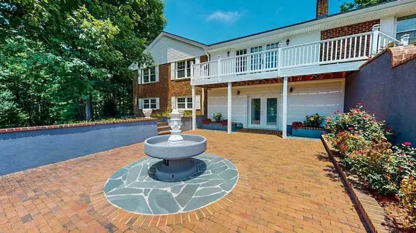 2424 N Broad Street, Fuquay Varina, NC 27526