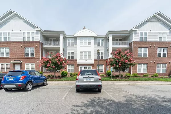 400 Eyam Hall Lane #420, Apex, NC 27502