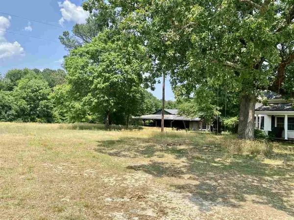 437 S Lincoln Street, Coats, NC 27521