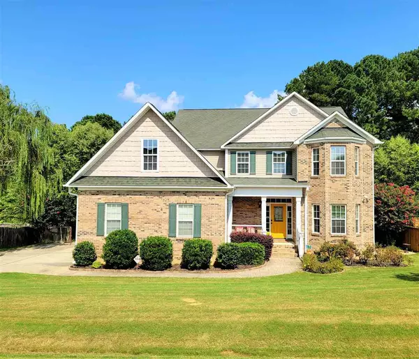 736 Winding Oak Way, Clayton, NC 27520